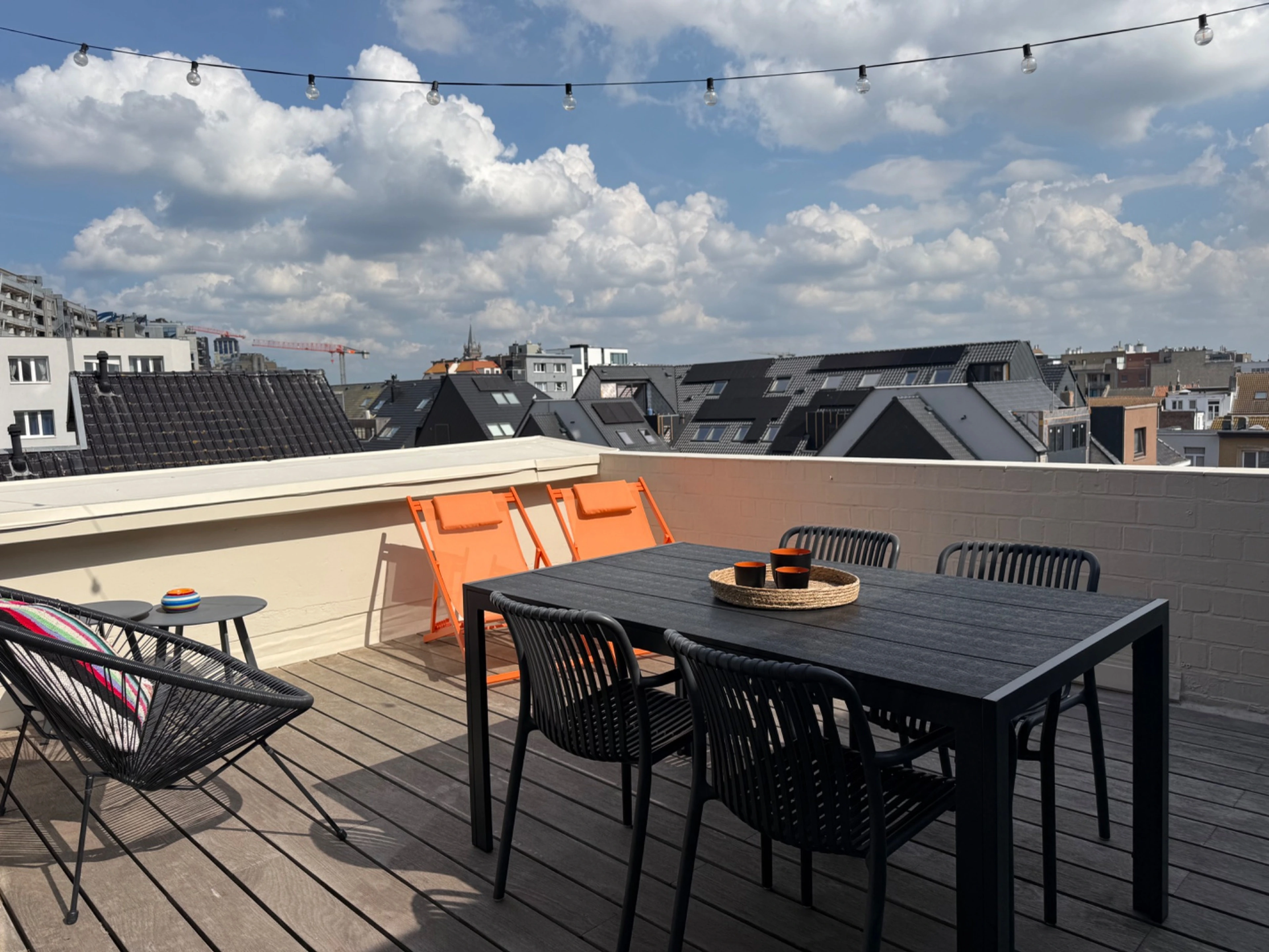 Vue différente de la terrasse rooftop